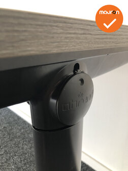 Ahrend 500 handmatig verstelbaar bureau - nieuw blad naar keuze - afmeting naar keuze - zwart onderstel