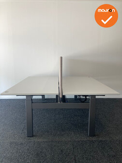 Ahrend Balance duo bureau zit-sta - 180x80cm - antracietgrijs onderstel - met standaard grijs melamine blad - inclusief grijs a