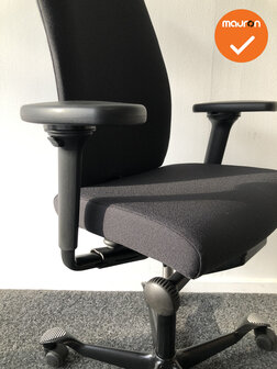HAG bureaustoel Creed 6005 - Stof Zwart - Frame Zwart  -  3D Armleggers