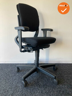 Ahrend 230 bureaustoel - refurbished  - nieuwe stoffering in kleur naar keuze -  kleur voetkruis naar keuze
