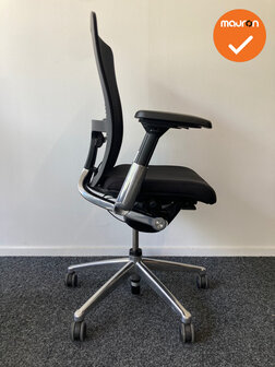Haworth Comforto 89 (Zody) - nieuwe stoffering naar keuze - Gepolijst aluminium voetkruis