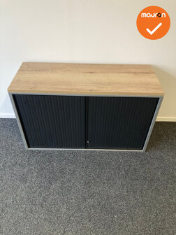 Roldeurkast - Ahrend - 74x120x45cm - Zilvergrijs met zwarte roldeuren - Topblad naar keuze