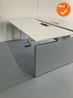 Vepa - Duo werkplek - Slinger verstelbaar - 160x80cm - Zilvergrijs onderstel - Wit houten blad