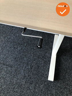 Vepa - Slinger bureau - 160x80cm - Wit onderstel - Eiken houten blad