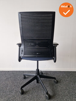 Ahrend 2020 bureaustoel - refurbished - Donkerblauwe stoffering - inclusief lendesteun - hoge netweave rug - voetkruis naar keu
