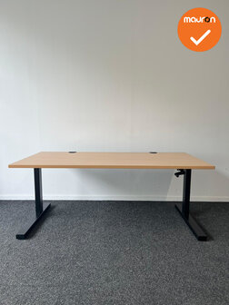 Rohde&Grahl verstelbaar slinger  bureau - zwart frame - Beuken bovenblad