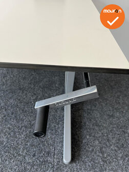 Ahrend Balance slingerverstelbaar bureau