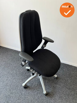 RH Logic 400 XL - Nieuwe zwarte stoffering  - Grijs voetkruis