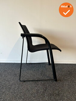 Vergaderstoel - Thonet - Zwart - Gestoffeerd