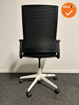 Ahrend 2020 bureaustoel  - refurbished - Zwart