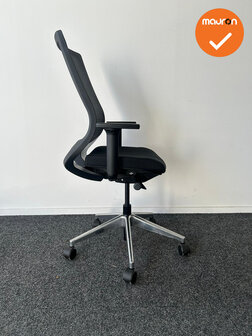 Ahrend Prime - Zwarte stoffering - Inclusief lendesteun - chroom voetkruis 