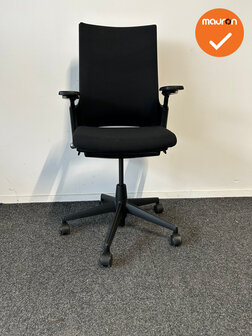 Ahrend 2020 bureaustoel  - refurbished - nieuwe stoffering - zonder lendesteun - hoge rug - zwart voetkruis