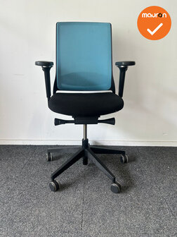 Gispen Zinn bureaustoel - 4D Armleggers - Lichtblauwe bekleding