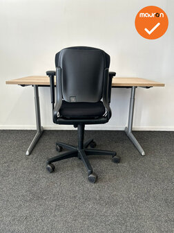 Refurbished Ahrend 500 Werkplek - Ahrend 500 Bureau + Ahrend 230 Bureaustoel met medium rugleuning