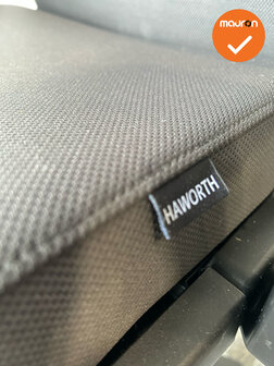 Haworth Comforto 59 - Antracietgrijs gestoffeerd - Zwart voetkruis