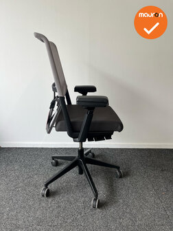 Haworth Comforto 59 - Grijs netweave en antracietgrijze zitting - Zwart voetkruis