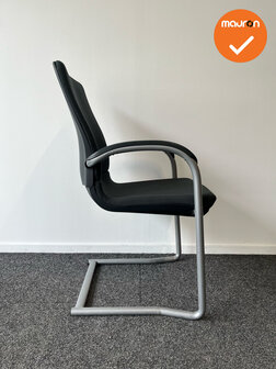 Ahrend 230 vergaderstoel - Zilvergrijs frame - Antracietgrijze stoffering