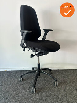 RH Logic Elite 400 - XL - zwarte stoffering  - Inclusief lendepomp  - zwart voetkruis