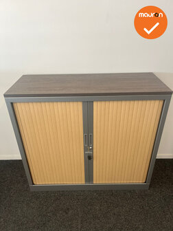 Robberechtse roldeurkast - 105x120x45cm - Antraciet met beuken deuren - inclusief 2 sleutels