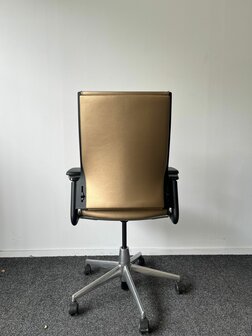 Ahrend 2020 bureaustoel  - refurbished - Goud kunstleer - hoge rug - chrome voetkruis