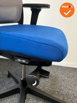 Gispen Zinn bureaustoel - Grijs netweave - blauwe stoffering - Zwart voetkruis 