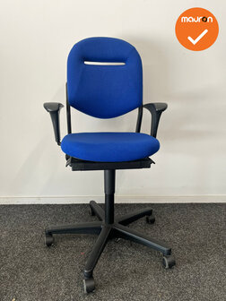 Ahrend 220 bureaustoel - 2D - bestaande blauwe stoffering - Zwart voetkruis