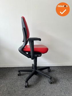 Ahrend 230 bureaustoel - refurbished - Medium Rug - Rood kunstleer