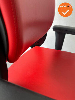 Ahrend 230 bureaustoel - refurbished - Medium Rug - Rood kunstleer
