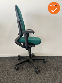 Ahrend 230 - Hoge rug  - groene stoffering - Zwart voetkruis