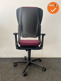 Ahrend 230 - Hoge rug  - Bordeaux rode stoffering - Zwart voetkruis