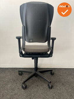 Ahrend 230 - Hoge rug  - Antracietgrijze stoffering - Zwart voetkruis