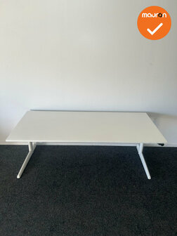 Ahrend 500 slingerverstelbaar bureau - nieuw blad naar keuze - afmetingen naar keuze - wit onderstel