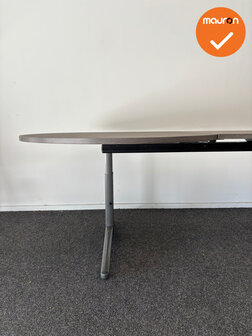 Ahrend Essa handmatig verstelbaar bureau met vergaderstuk - nieuw blad naar keuze - 240x80cm - ⌀120cm - Antraciet onders