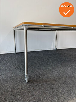 Ahrend - Move-it - verrijdbare vergadertafel 150x150 - bladkleur naar keuze