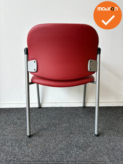Vergaderstoel - Ahrend 320 - nieuw rood kunstleer - zilvergrijs frame