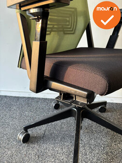 Haworth Comforto 59 - Groen netweave en zwarte zitting - Zwart voetkruis