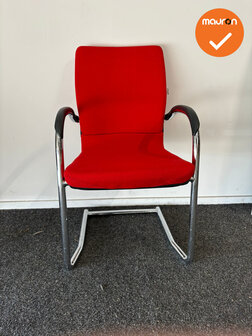 Ahrend 230 vergaderstoel - Zilvergrijs frame - Rode stoffering met gestoffeerde rug