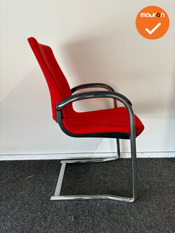 Ahrend 230 vergaderstoel - Zilvergrijs frame - Rode stoffering met gestoffeerde rug