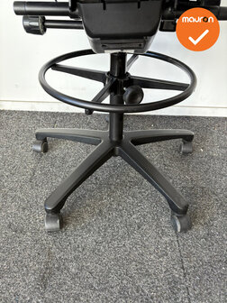 RH Logic 300 - Baliestoel - Antracietgrijze stoffering - Zwart voetkruis