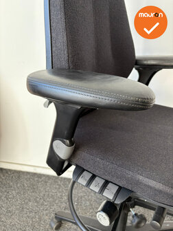 RH Logic 300 - Baliestoel - Antracietgrijze stoffering - Zwart voetkruis