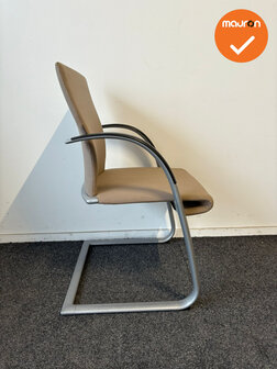 Vergaderstoel - Ahrend - A350 - Beige stoffering - Zilvergrijs frame