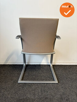 Vergaderstoel - Ahrend - A350 - Beige stoffering - Zilvergrijs frame
