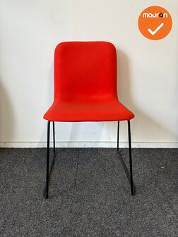 Lensvelt vergaderstoel - rode stoffering