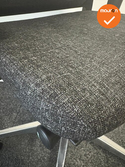 Gispen Zinn  - 4D Armleggers - Antracietgrijze stoffering - Chroom voetkruis