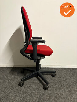 Ahrend 230 - Hoge rug  - Rode stoffering - Zwart voetkruis