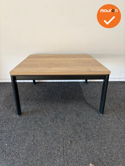 Ahrend Bijzettafel - Zwart onderstel - 80x80cm - Blad in kleur naar keuze