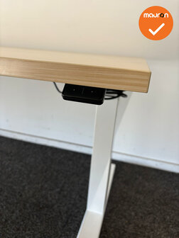 Actiforce SLS 200 - zit-sta bureau - wit onderstel - 160x80 - Ahorn blad of blad naar keuze