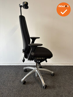 RH Logic 400 - Nieuwe zwarte stoffering  - Met hoofdsteun met zilvergrijze beugels - Inclusief lendepomp - Zilvergrijs voetkrui