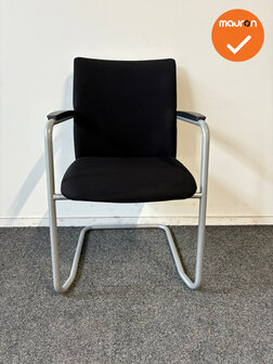 Comforto 5588 vergaderstoel - bestaand zwarte stoffering - grijs slede onderstel