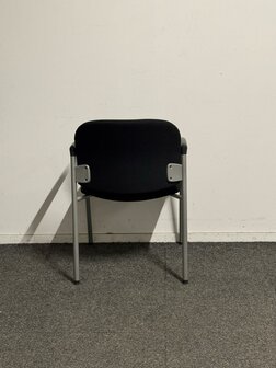 vergaderstoel - Ahrend 320 - Nieuwe zwarte stoffering - Zilvergrijs frame